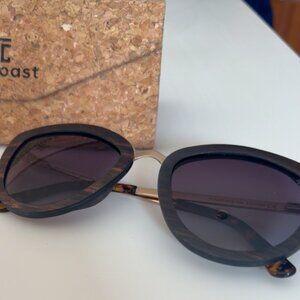 Joycoast Vega Ebony Wood Sunglasses | Polarized UV400 | Cork Case Included